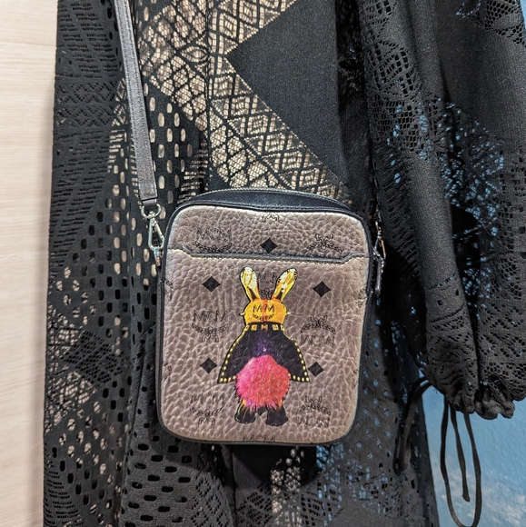 MCM shoulder pouch. - Picture 2 of 6